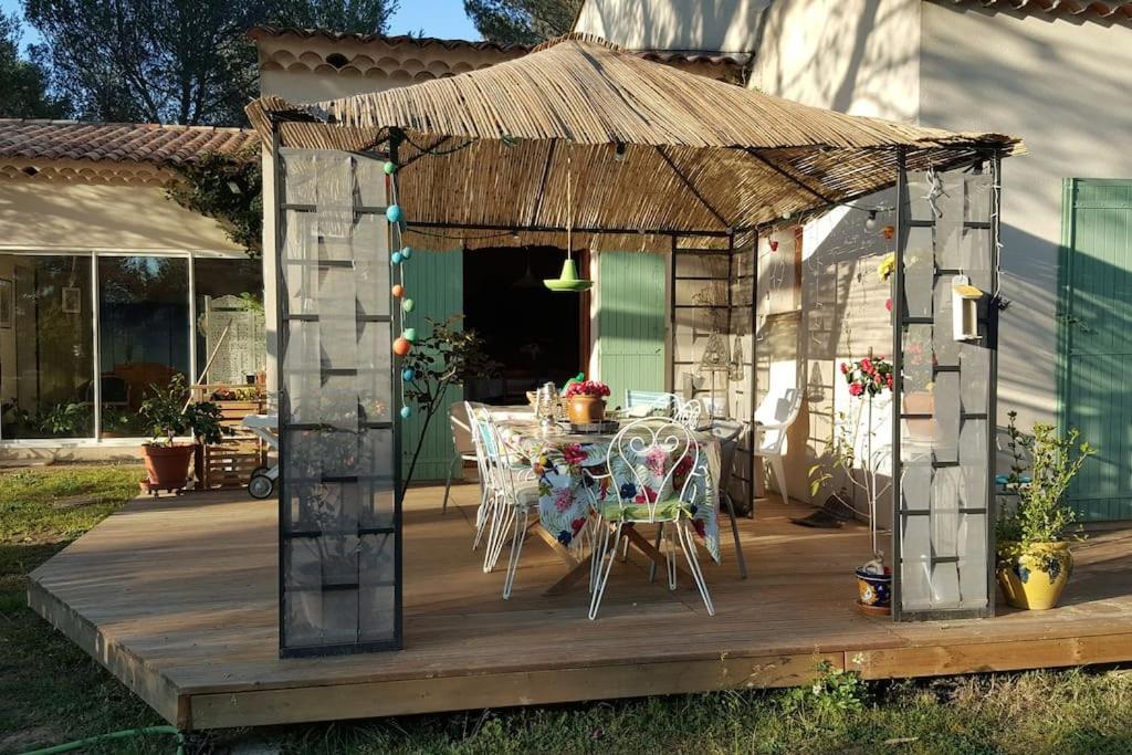 L'Oliveraie En Provence ランブク エクステリア 写真